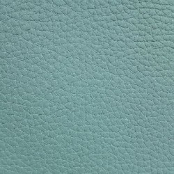 Windsor Licht Blauw: hoogwaardig kunstleer dat zacht en natuurlijk aanvoelt, met een geweven rug en een sterke kwaliteit van 100.000 toeren Martindale.